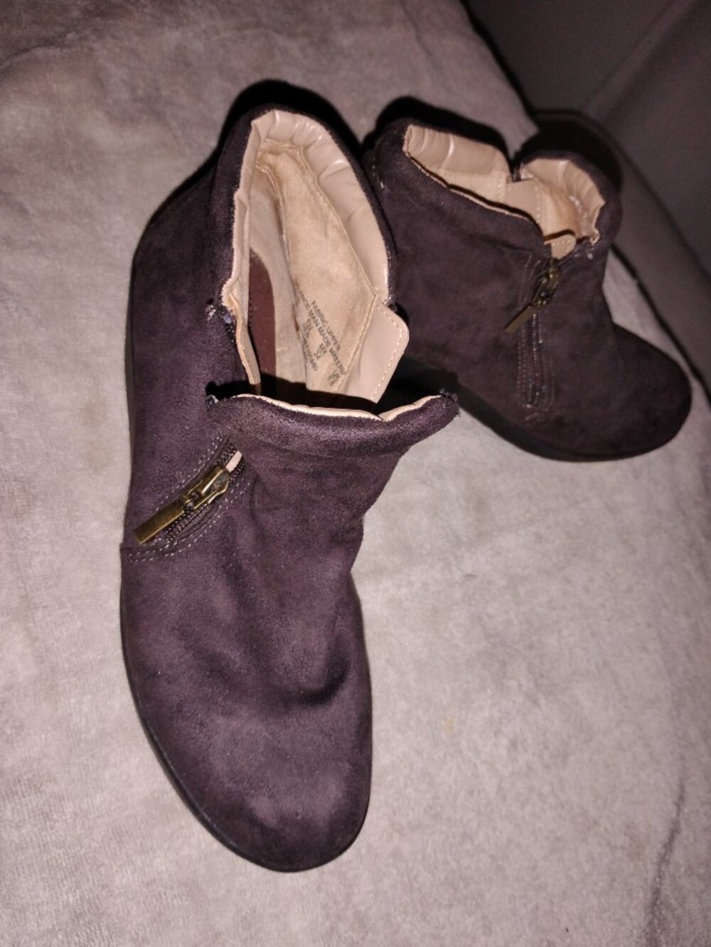Boots - Picture 13 of 13